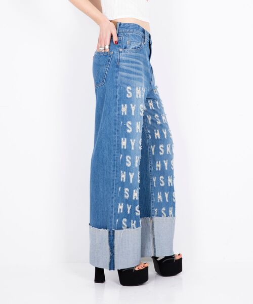 HYSTERIC GLAMOUR（ヒステリックグラマー）の「HYS CRASH ロールアップデニムパンツ（デニムパンツ・レディース・ライトインディゴブルー・28inch/27inch/26inch/25inch）」の8枚目の写真