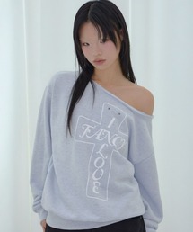 A'GEM/9 × .kom 『FANCY CLUB/ファンシークラブ』 FROSS OFF-SHOULDER SWEATSHIRT/フロス オフショルダー スウェットシャツ