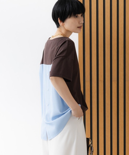 Elura（エルーラ）の「≪UVカット・接触冷感≫クルーネックバックシャツT/670084（Tシャツ/カットソー・レディース・ブラック/ホワイト×ホワイト/ホワイト×ブルー/ダークブラウン・FREE）」の4枚目の写真
