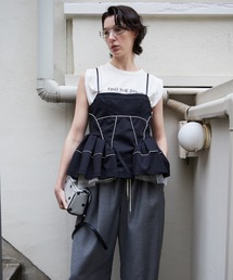 Maison Special フリル付きホワイトタンクトップ MAISON SPECIAL（メゾンスペシャル）の「Satin Combination Peplum