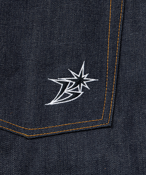 WISM(ウィズム)の「BoTT / ボット Loose-Fit Rigid Selvedge Jean(デニムパンツ・メンズ・ネイビー・32/30)」の5枚目の写真