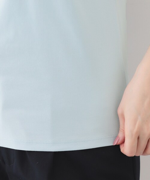 index（インデックス）の「【UVケア/接触冷感/吸水速乾】薄手なのに透けにくい！ベーシックTシャツ《洗濯機OK/S～3L/6col》（Tシャツ/カットソー・レディース・ホワイト系5/ナチュラル/オフホワイト/サックスブルー系7/ネイビー系5/ブラック・40/44/42/38/36）」の9枚目の写真