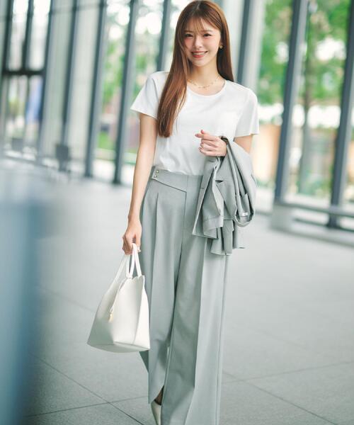 index（インデックス）の「【UVケア/接触冷感/吸水速乾】薄手なのに透けにくい！ベーシックTシャツ《洗濯機OK/S～3L/6col》（Tシャツ/カットソー・レディース・ホワイト系5/ナチュラル/オフホワイト/サックスブルー系7/ネイビー系5/ブラック・40/44/42/38/36）」の7枚目の写真