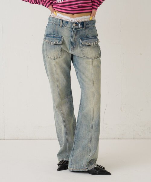 WHO'S WHO gallery(フーズフーギャラリー)の「スタースタッズフレアデニム(デニムパンツ・レディース・ネイビー/サックスブルー/ブラック/ブラウン・SMALL/MEDIUM)」の1枚目の写真