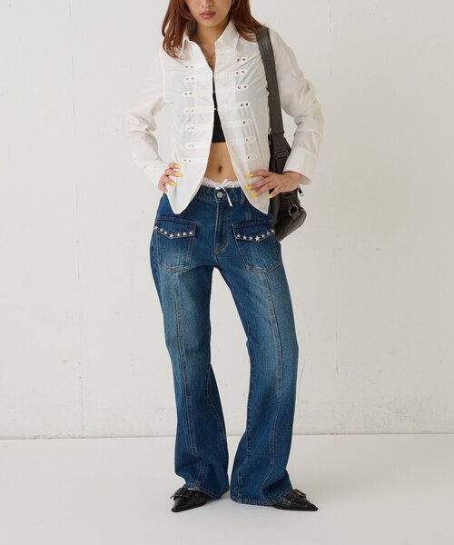 WHO'S WHO gallery(フーズフーギャラリー)の「スタースタッズフレアデニム(デニムパンツ・レディース・ネイビー/サックスブルー/ブラック/ブラウン・SMALL/MEDIUM)」の6枚目の写真