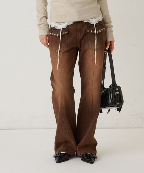 WHO'S WHO gallery(フーズフーギャラリー)の「スタースタッズフレアデニム(デニムパンツ・レディース・ネイビー/サックスブルー/ブラック/ブラウン・SMALL/MEDIUM)」の9枚目の写真