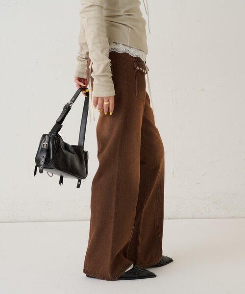 WHO'S WHO gallery(フーズフーギャラリー)の「スタースタッズフレアデニム(デニムパンツ・レディース・ネイビー/サックスブルー/ブラック/ブラウン・SMALL/MEDIUM)」の12枚目の写真