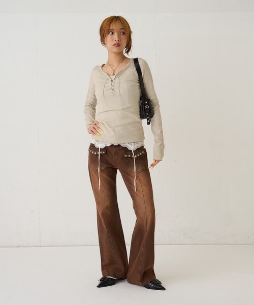 WHO'S WHO gallery(フーズフーギャラリー)の「スタースタッズフレアデニム(デニムパンツ・レディース・ネイビー/サックスブルー/ブラック/ブラウン・SMALL/MEDIUM)」の13枚目の写真