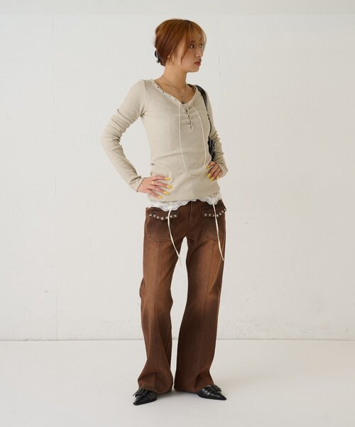 WHO'S WHO gallery(フーズフーギャラリー)の「スタースタッズフレアデニム(デニムパンツ・レディース・ネイビー/サックスブルー/ブラック/ブラウン・SMALL/MEDIUM)」の14枚目の写真