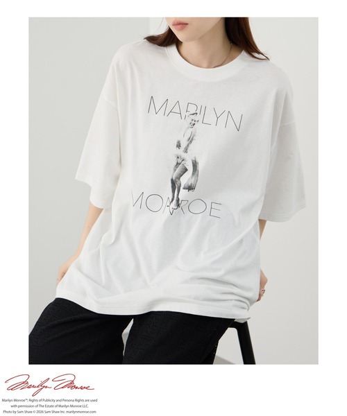 Mac-House(マックハウス)の「マリリン・モンロー モノクロ実写フォトプリント ルーズ半袖Tシャツ 通気性・吸汗性(Tシャツ/カットソー・メンズ・オフホワイト/ブラック・L/M)」の1枚目の写真