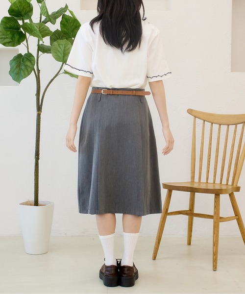 kutir(クティール)の「リボンメローロゴTシャツ(Tシャツ/カットソー・レディース・オフホワイト/ブルー/オートミール・FREE)」の10枚目の写真