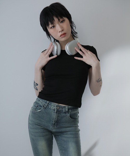 Ulysses(ユリシス)の「バック編みデザインミニTシャツ(Tシャツ/カットソー・レディース・グレー/ホワイト/ブラック・M/L/S)」の17枚目の写真