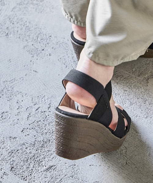 Fashion Letter(ファッションレター)の「日本製 クロスベルトサボサンダル(サンダル・レディース・ネイビー/ブラック/ベージュ・L/M/S/LL)」の14枚目の写真