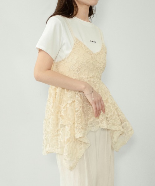 on:nue（オンニュ）の「【on:nue】[着用動画あり！] フラワー刺繍ペプラムビスチェ（キャミソール・レディース・アイボリー/ブラウン・FREE）」の4枚目の写真