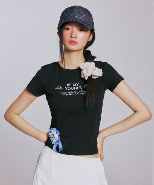 YOUHEE(ユヒ)の「HEART WING GRAPHIC T-SHIRT_BLACK(Tシャツ/カットソー・レディース・その他・FREE)」の1枚目の写真
