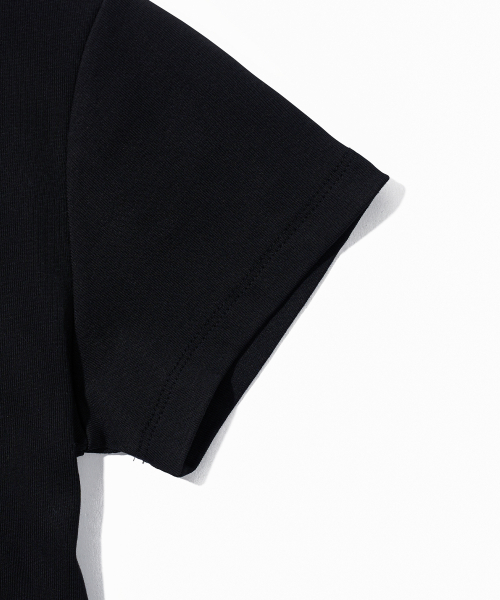 YOUHEE(ユヒ)の「HEART WING GRAPHIC T-SHIRT_BLACK(Tシャツ/カットソー・レディース・その他・FREE)」の6枚目の写真