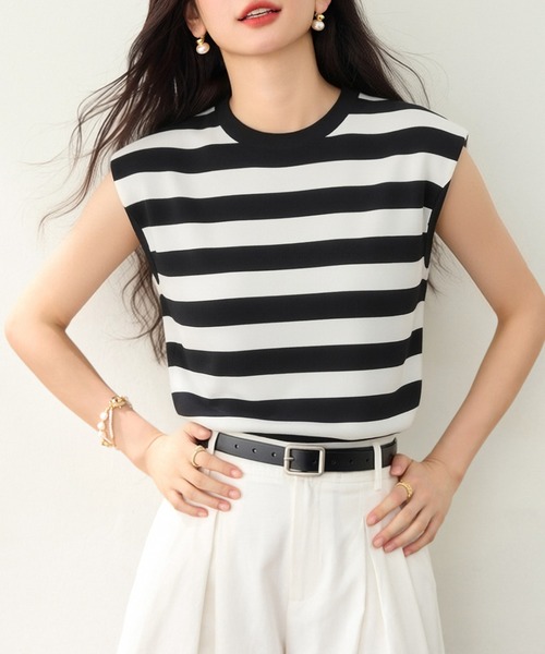 AMAJI(アマジ)の「ボーダー柄フレンチスリーブニット クルーネック プルオーバートップス(Tシャツ/カットソー・レディース・ブラック・X-LARGE/LARGE/MEDIUM/SMALL)」の2枚目の写真