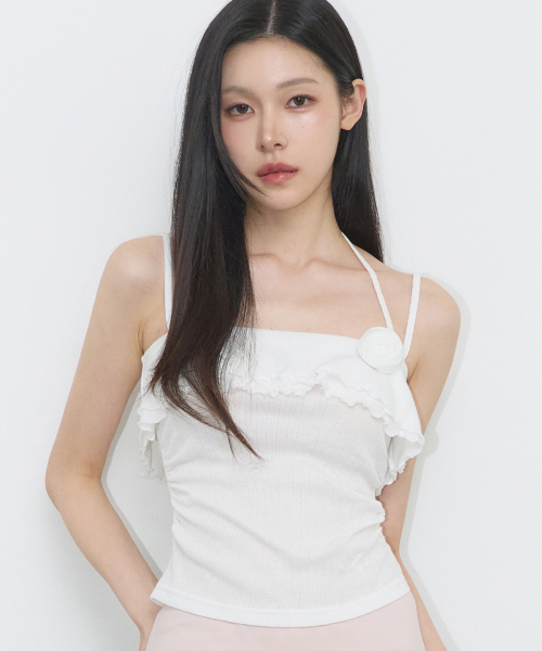 ILLIGO(イリゴ)の「ローズラッフルスリーブレスホワイト(Tシャツ/カットソー・レディース・その他・OS)」の2枚目の写真