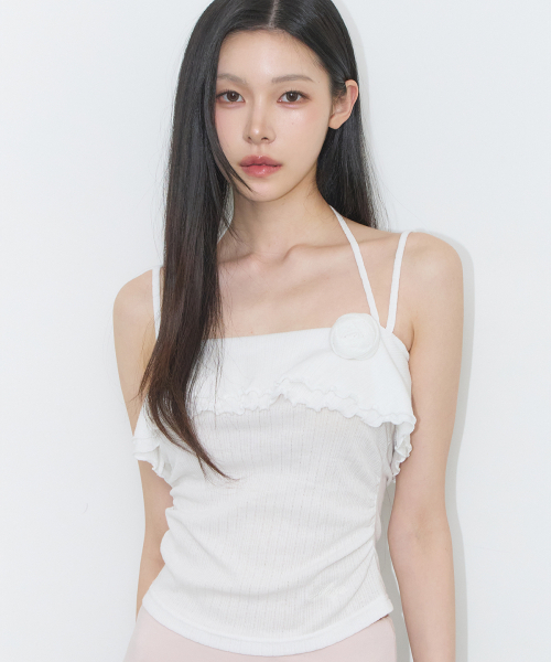 ILLIGO(イリゴ)の「ローズラッフルスリーブレスホワイト(Tシャツ/カットソー・レディース・その他・OS)」の3枚目の写真