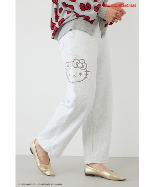 RODEO CROWNS WIDE BOWL（ロデオクラウンズワイドボウル）の「(HELLO KITTY) アップリケスウェットパンツ（スウェットパンツ・レディース・ブラック/ライトピンク/グレー×ホワイト・SMALL/MEDIUM）」の3枚目の写真
