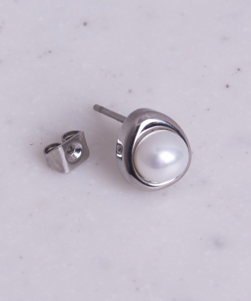 tone(トーン)の「【Peony/ピオニー】パールトップシンプルピアス【アレルギー対応】(ピアス(両耳用)・レディース・ゴールド/シルバー・FREE)」の3枚目の写真
