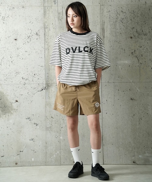 DEVILOCK（デビロック）の「DEVILOCK LOGO BORDER TEE（Tシャツ/カットソー・メンズ・ブラック/ホワイト×ブラック/ブラック×ホワイト・MEDIUM/LARGE/X-LARGE）」の8枚目の写真
