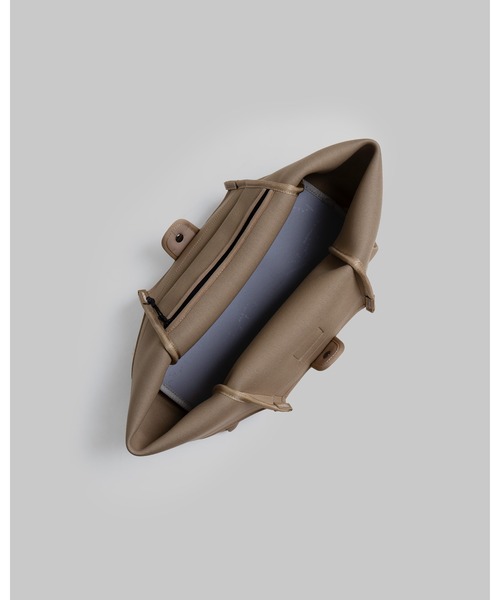 Topologie(トポロジー)の「Loop Shopper(ループショッパー)(トートバッグ・レディース・モスグリーン/ブラック/ベージュ・ONE SIZE)」の16枚目の写真
