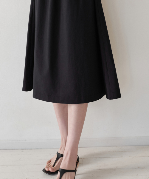 MUSINSA STANDARD WOMAN（ムシンサスタンダードウーマン）の「ウィメンズポプリンスリーブレスロングドレス[ブラック]（ワンピース・レディース・その他・X-SMALL/SMALL/MEDIUM/LARGE）」の7枚目の写真
