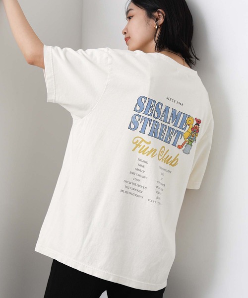 Gready Brilliant(グレディブリリアン)の「SESAMIロゴバンドT(Tシャツ/カットソー・レディース・オフホワイト・FREE)」の1枚目の写真