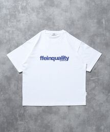 FFEIN（フェイン）の「【FFEIN（フェイン）】センターデカロゴプリントショート丈Tシャツ/ クルーネック 半袖 刺繍 【短丈】（Tシャツ/カットソー）」