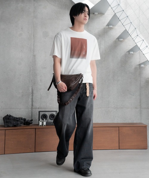 SINSS(シンス)の「Vintage wash overdyed straight denim / ヴィンテージウォッシュオーバーダイストレートデニム(デニムパンツ・メンズ・インディゴブルー/ブラック/ブルー・SMALL/X-SMALL/LARGE/MEDIUM)」の17枚目の写真