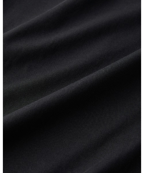 DoCLASSE( ドゥクラッセ)の「プリーツスリーブ・カットソーブラウス(Tシャツ/カットソー・レディース・オフホワイト/ブラック・LL/3L/L/M/S)」の7枚目の写真