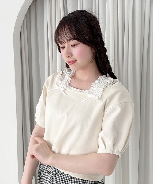 F i.n.t(フィント)の「ショルダーフリルオフショルカットトップス/fint フィント(Tシャツ/カットソー・レディース・ライトグリーン/アイボリー/ピンクベージュ・FREE)」の2枚目の写真