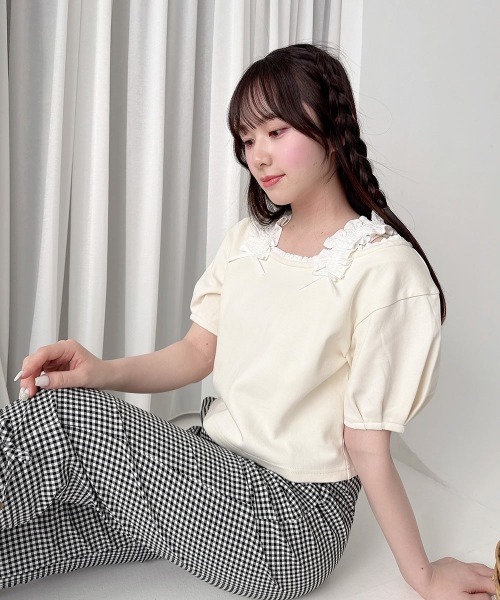F i.n.t(フィント)の「ショルダーフリルオフショルカットトップス/fint フィント(Tシャツ/カットソー・レディース・ライトグリーン/アイボリー/ピンクベージュ・FREE)」の9枚目の写真