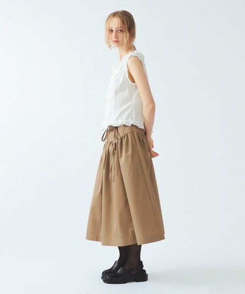 Ray BEAMS(レイビームス)の「フリル トリム ノースリーブ(シャツ/ブラウス・レディース・ホワイト/サックスブルー・ONE SIZE)」の4枚目の写真
