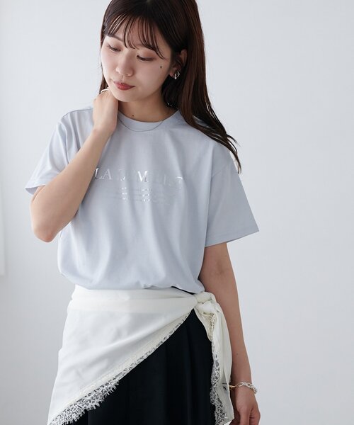 DISCOAT(ディスコート)の「アソートロゴ箔プリントTシャツ(Tシャツ/カットソー・レディース・サックスブルー/チャコールグレー/オフホワイト・FREE)」の5枚目の写真