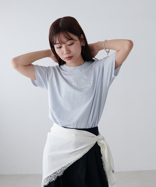 DISCOAT(ディスコート)の「アソートロゴ箔プリントTシャツ(Tシャツ/カットソー・レディース・サックスブルー/チャコールグレー/オフホワイト・FREE)」の6枚目の写真