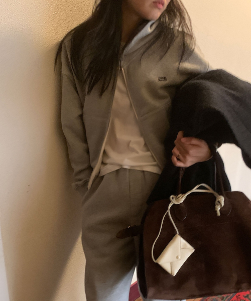 haag（ヘイグ）の「a zip-up hoodie (grey)（パーカー・レディース・その他・FREE）」の18枚目の写真