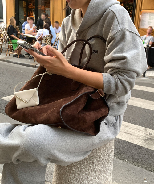 haag（ヘイグ）の「a zip-up hoodie (grey)（パーカー・レディース・その他・FREE）」の11枚目の写真