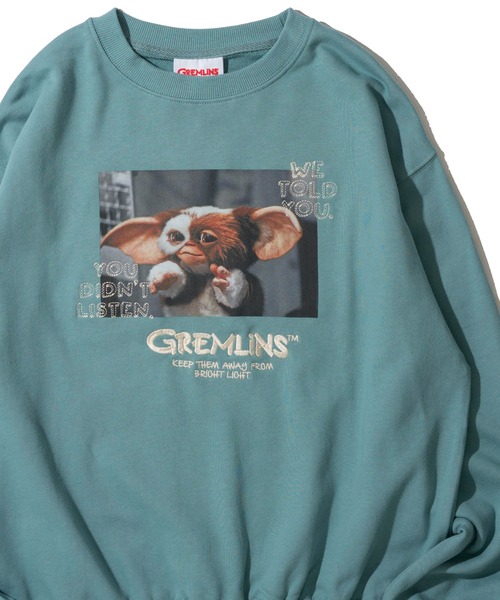 ADPOSION(アドポーション)の「【GREMLINS / グレムリン】フォトプリント クルーネック スウェットプルオーバー(スウェット・レディース・グリーン/チャコールグレー/ブルー/オフホワイト・MEDIUM/LARGE/X-LARGE)」の3枚目の写真