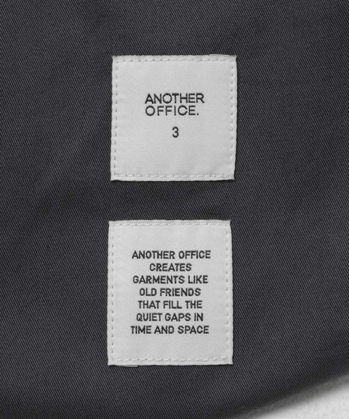 ANOTHER OFFICE(アナザー オフィス)の「『別注』ANOTHER OFFICE×URBAN RESEARCH HABANA BANDED SLACKS(スラックス・メンズ・チャコールグレー・1/2)」の7枚目の写真