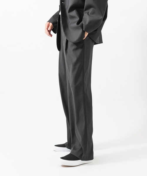 ANOTHER OFFICE(アナザー オフィス)の「『別注』ANOTHER OFFICE×URBAN RESEARCH HABANA BANDED SLACKS(スラックス・メンズ・チャコールグレー・1/2)」の10枚目の写真