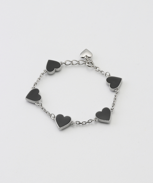 BASICKS(ベイシックス)の「BASICKS / ベイシックス Chain Heart Bracelet(ブレスレット・レディース・ブラック・FREE)」の1枚目の写真