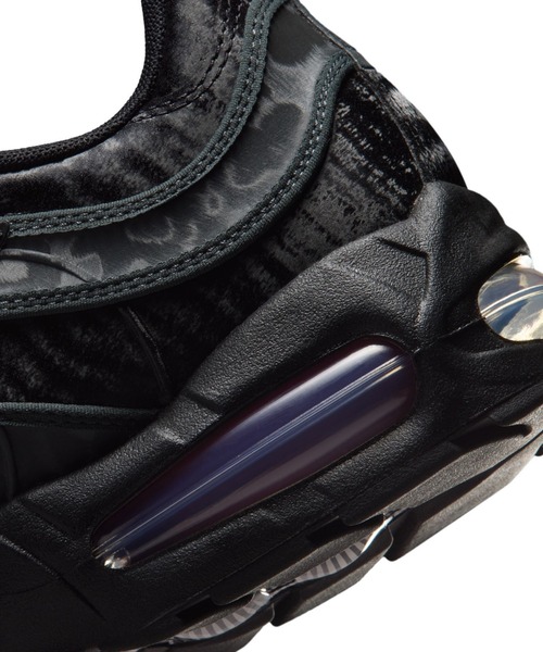 NIKE(ナイキ)の「ナイキ エア マックス "Joga Bonito" メンズシューズ / Nike Air Max "Joga Bonito" Men's Shoes IO1753-001 Black(スニーカー・メンズ・ブラック・27/28.5/29/26.5/26/28/24/24.5/25/25.5/30/27.5)」の7枚目の写真