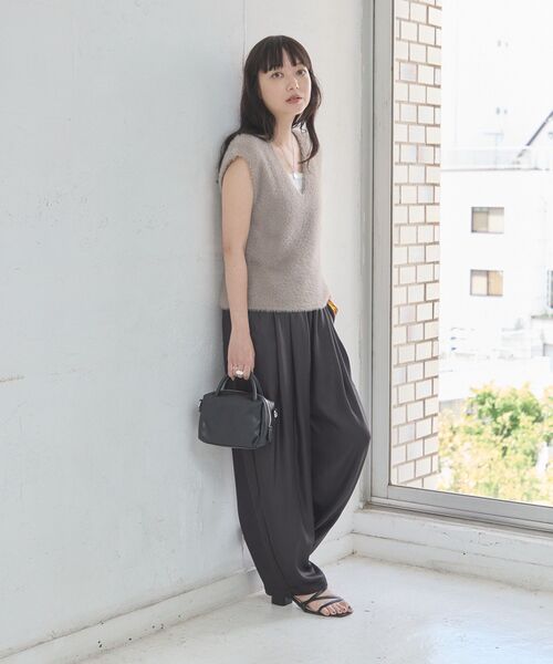 AMERICAN HOLIC(アメリカンホリック)の「レザー調サテンパンツ(その他パンツ・レディース・ブラウン/ブラック・M/L)」の14枚目の写真
