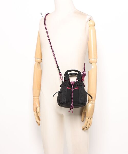 Desigual(デシグアル)の「Braided rope mini tote bag / ブレイドロープミニトートバッグ(ハンドバッグ・レディース・ブラック・FREE)」の4枚目の写真