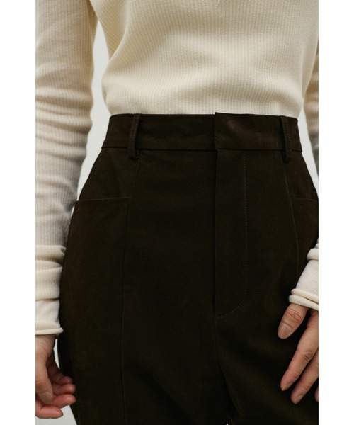 STYLEMIXER（スタイルミキサー）の「フェイクスウェードフレアパンツ（その他パンツ・レディース・ライトベージュ/ブラウン・SMALL/MEDIUM/LARGE）」の3枚目の写真