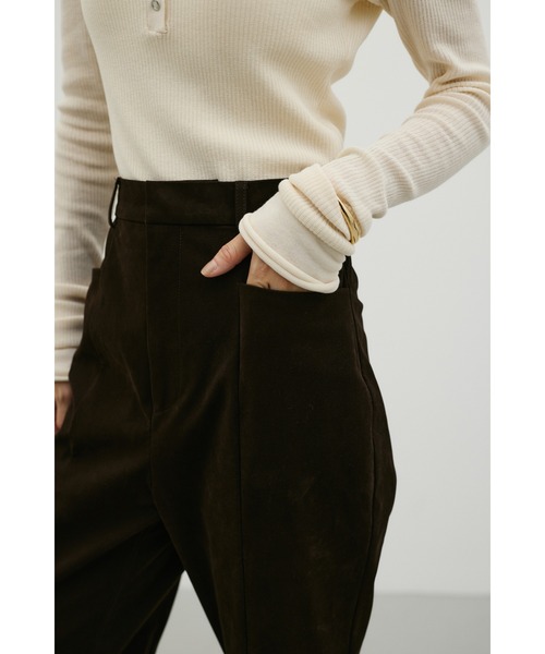 STYLEMIXER（スタイルミキサー）の「フェイクスウェードフレアパンツ（その他パンツ・レディース・ライトベージュ/ブラウン・SMALL/MEDIUM/LARGE）」の4枚目の写真