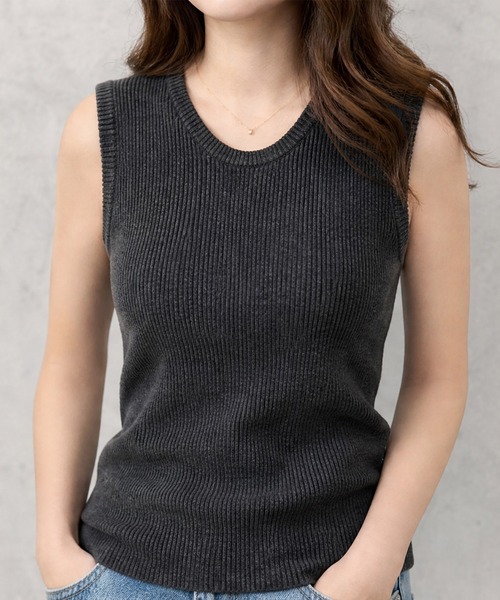 JOCOSA(ジョコサ)の「ウール混 リブニットベスト(ベスト・レディース・ピンク/ブラウン/ブラック/レッド/ダークグレー/ブルー/アイボリー/モカ・FREE)」の3枚目の写真