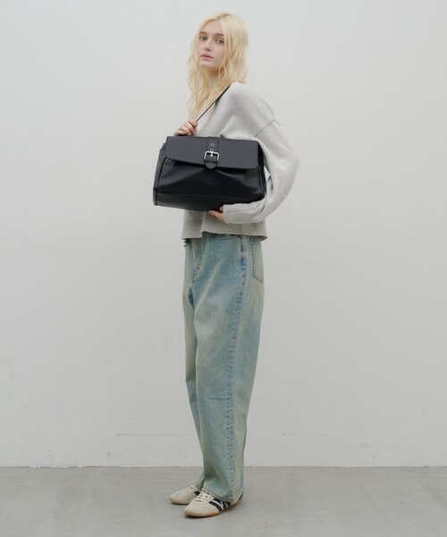CIAOPANIC TYPY(チャオパニックティピー)の「:【ZOZO限定】フラップデザイン2WAYBAG(ショルダーバッグ・レディース・ダークブラウン/ブラック・ONE SIZE)」の3枚目の写真